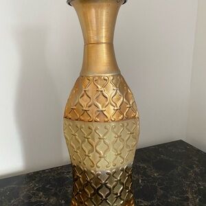 Elegant Gold and Brown Vase